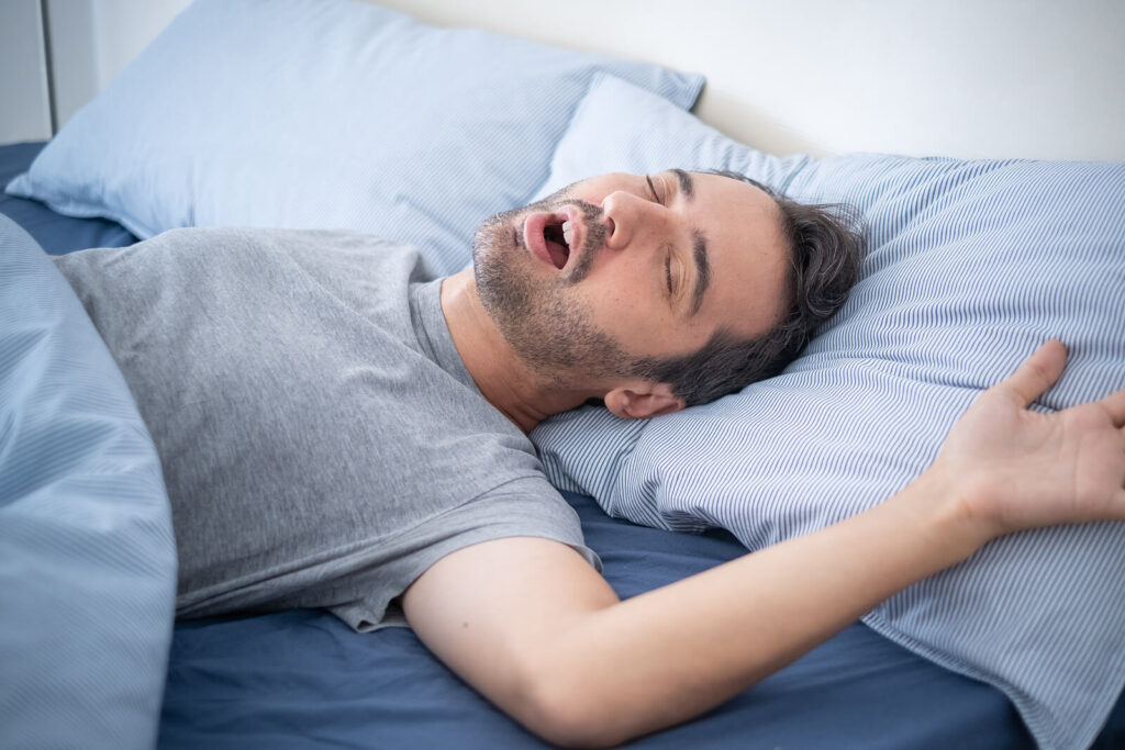 5 trucos efectivos para dormir bien con apnea del sueño