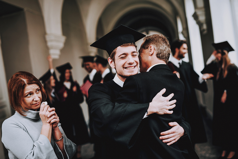 Apoyo familiar para el sueño de estudiantes universitarios