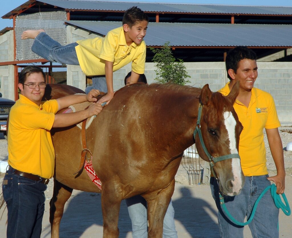 Cabalgando por un Sueño: Logotipo de Asociación en Piedras Negras