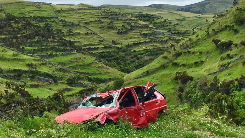 ¡Cuidado al soñar que tu coche cae por un barranco!