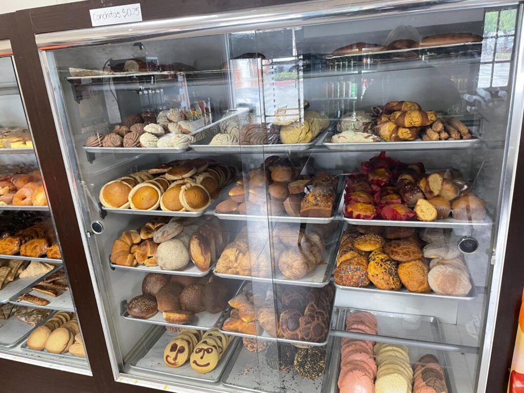 Deliciosos panes en Panadería El Sueño, Jardines de Guadalupe, Neza