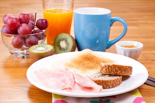 Desayuno energético: di adiós al sueño después de comer