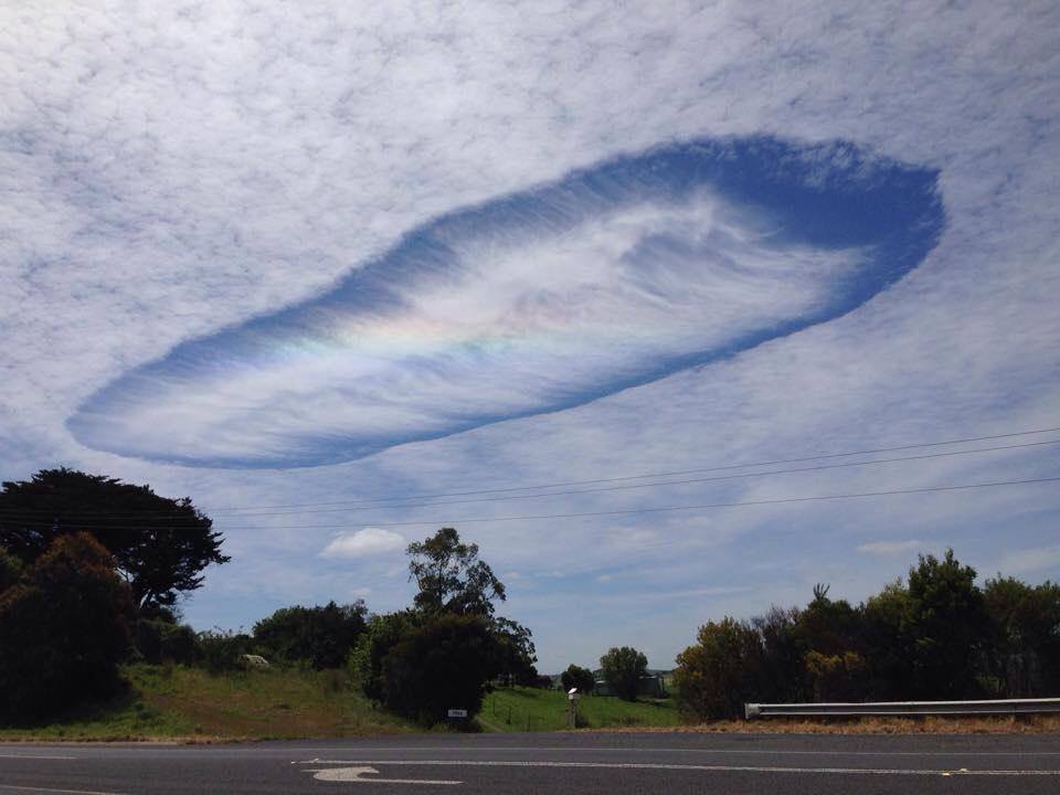 Descubre el significado de soñar con un agujero en el cielo