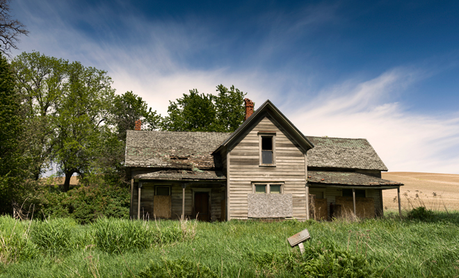 Descubre el significado de soñar con una casa abandonada y sucia