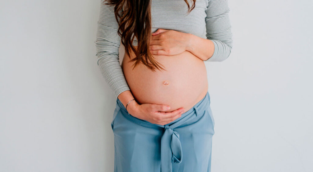 Descubre el significado de soñar embarazada y sentir al bebé moverse