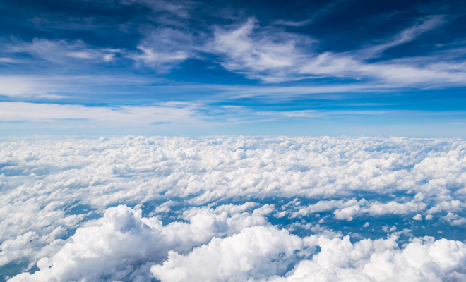 Descubre el significado de soñar vivir en el cielo con nuestra interpretación de sueños