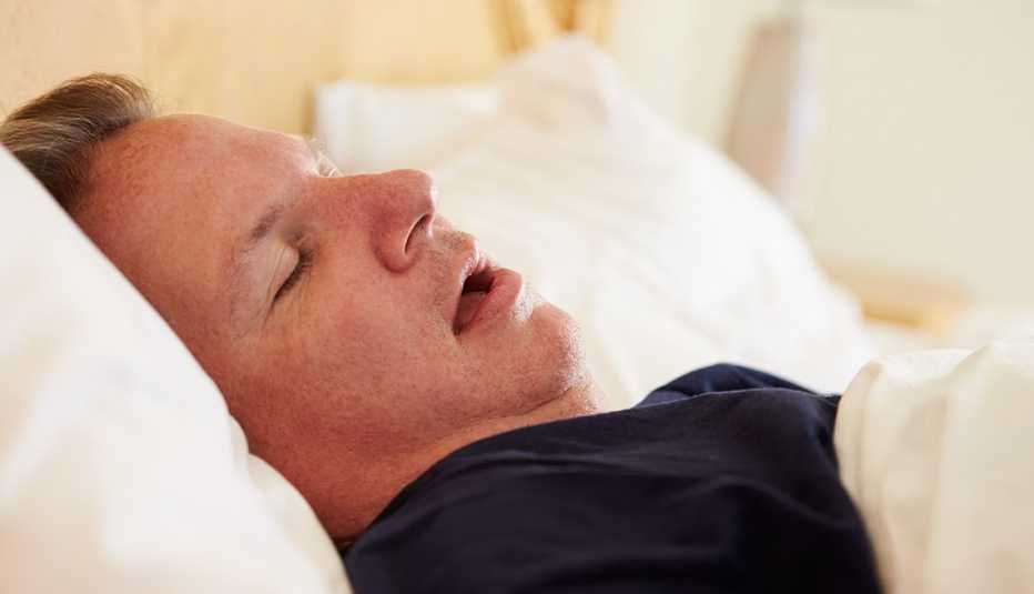 Descubre en qué fase del sueño se originan los ronquidos