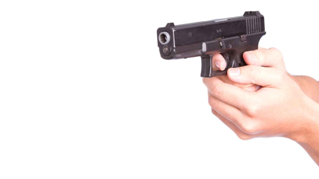 Descubre qué significa soñar con ser disparado por una pistola