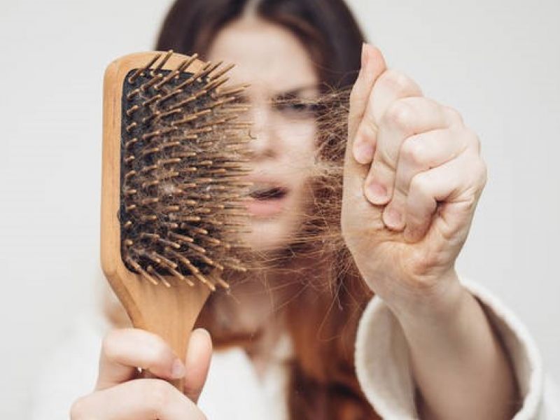 ¡Detén la caída de pelo y calambres con estos consejos!