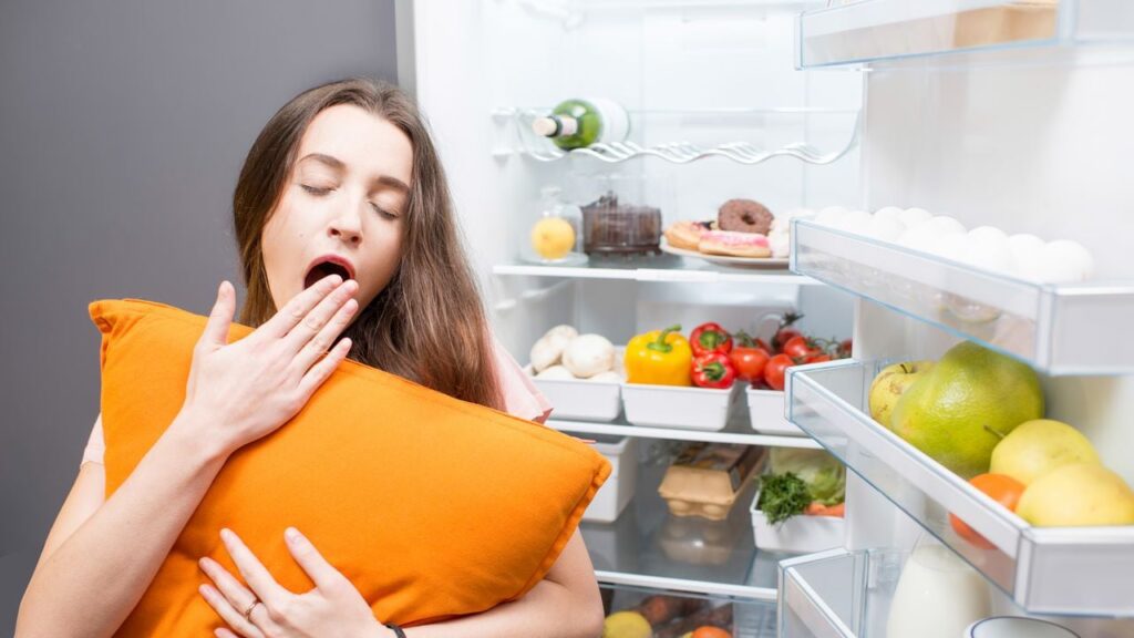 ¿Dormir después de comer? Descubre por qué es malo para tu salud