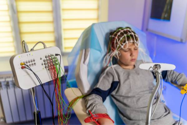 EEG de sueño en niños: cómo se realiza el examen