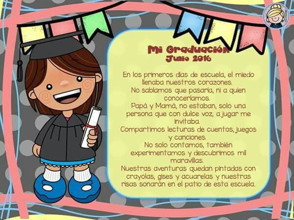 Emotivas imágenes de niñas en su graduación de Kinder