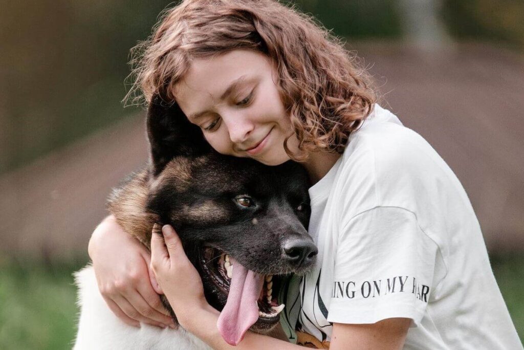 Emotivo reencuentro con mi perra: lágrimas de felicidad