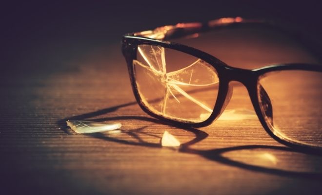 ¿Gafas y sueño? Descubre por qué sucede