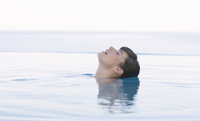 Interpretación de sueños: persona ahogándose en agua