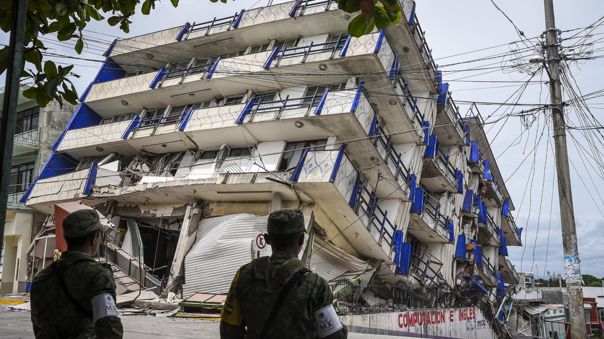 Interpretando el significado de soñar con un terremoto en un edificio