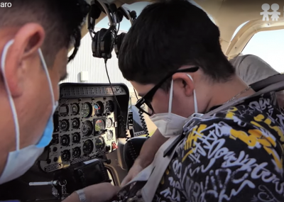 Niño cumple su sueño: ¡volando en helicóptero!