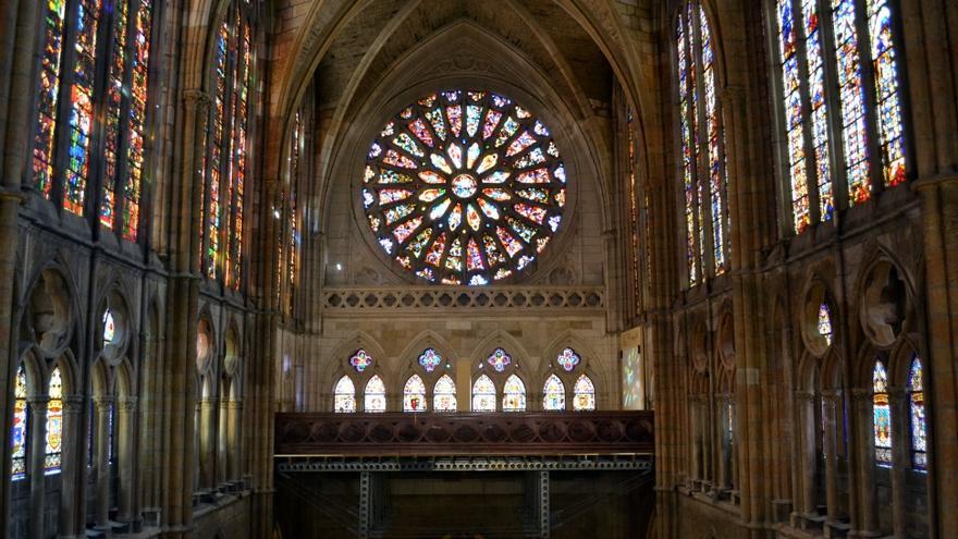 Sueña con la luz en la catedral de León: proyecto cultural