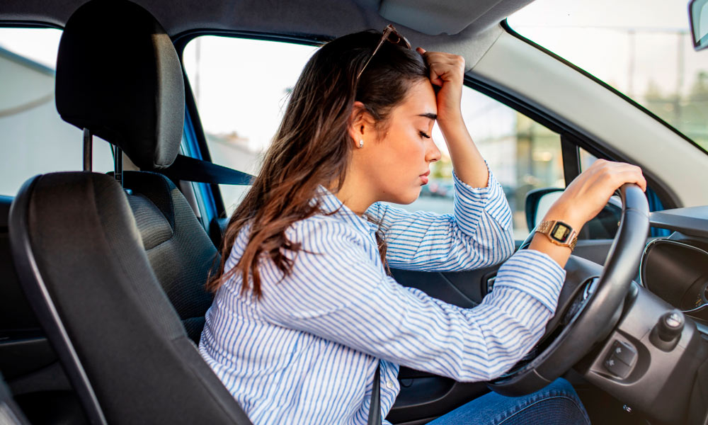 ¿Sueño al volante? ¡No te arriesgues! Descubre qué hacer