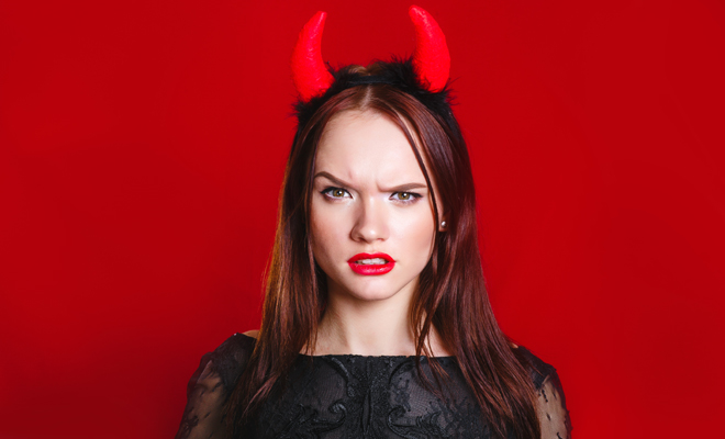 Sueño con el diablo en forma femenina: ¿una advertencia o una ilusión?