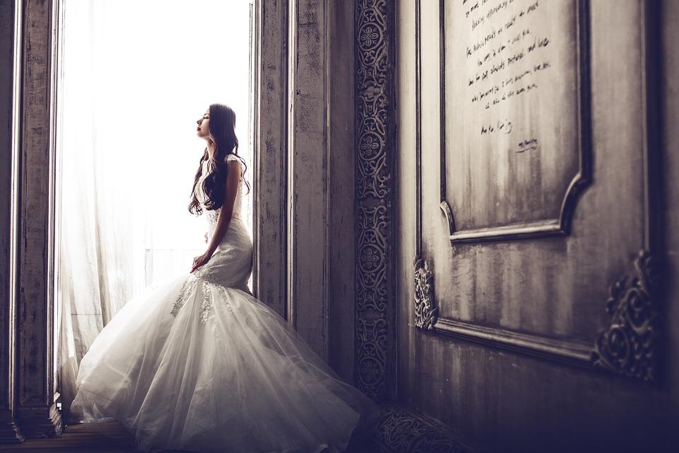 Sueño de boda: vestida de blanco y lista para el altar