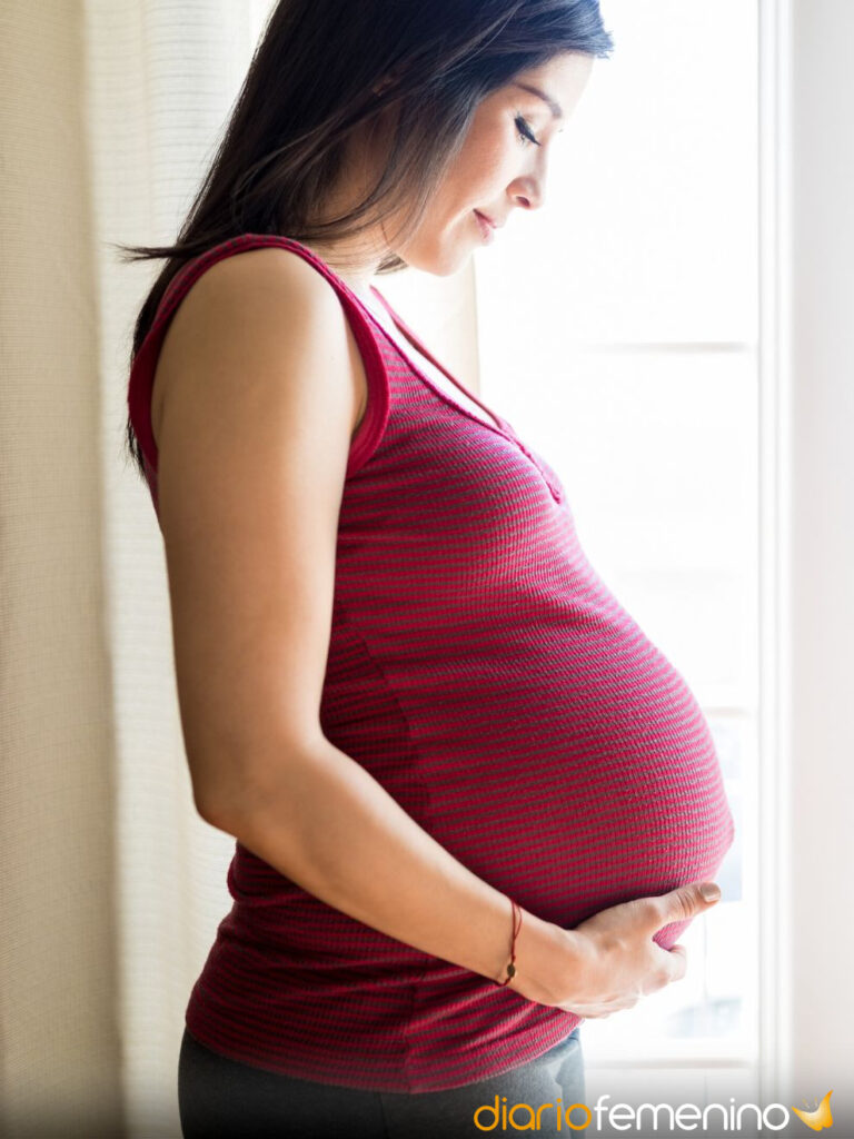 Sueño embarazoso: viendo mi barriga crecer en mis sueños