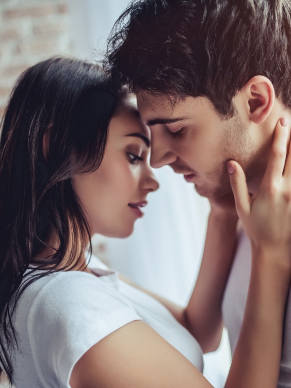 Sueños prohibidos: Coqueteando con el sobrino de mi novio