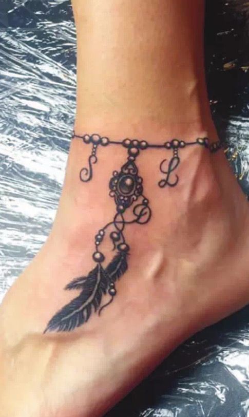 Tatuaje pulsera tobillo: atrapa sueños y hada para mujeres